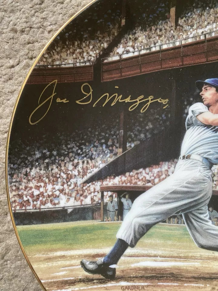 Joe DiMaggio signed plate. JSA Authenticated